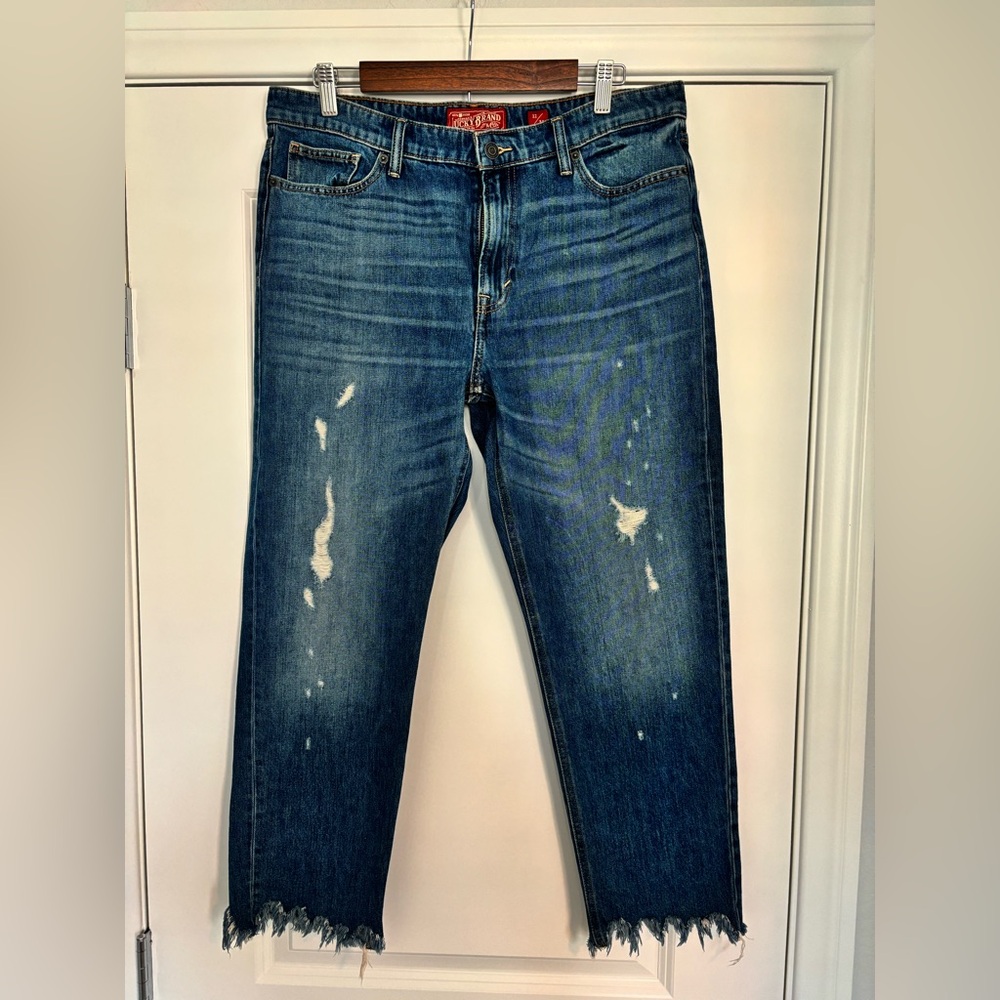 Lucky Brand Whiskered Dark Blue Frayed Hem Cropped/Ankle Jeans